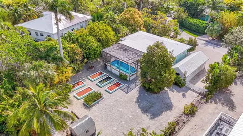 83 Sugarloaf Dr, Sugarloaf, FL 33042