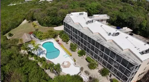 80450 Overseas Hwy #302, Islamorada, FL 33036