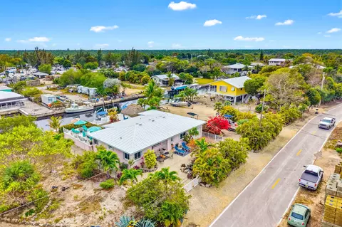 29534 Geraldine St, Big Pine Key, FL 33043