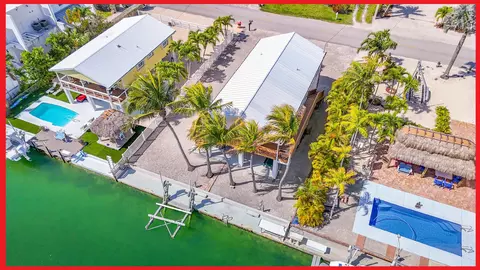 1011 E Caribbean Dr, Summerland Key, FL 33042