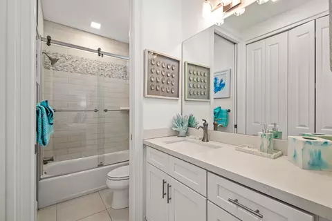 Bath - 443 Sombrero Beach Rd, Marathon, FL 33050 photo 10 of 10