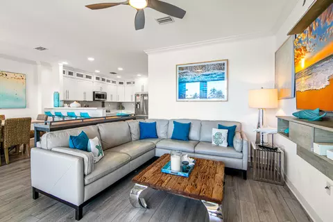 Living - 443 Sombrero Beach Rd, Marathon, FL 33050 photo 1 of 3