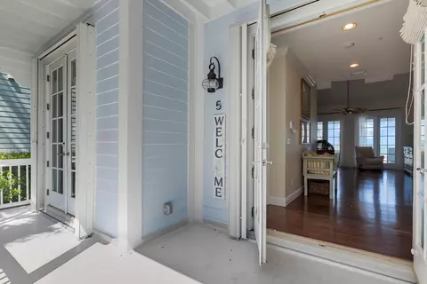 Exterior - 5 Sunset Key Dr, Key West, FL 33040 photo 9 of 13