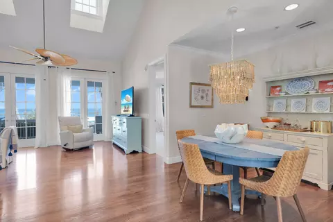 Dining - 5 Sunset Key Dr, Key West, FL 33040 photo 3 of 4