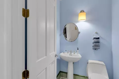 Bath - 5 Sunset Key Dr, Key West, FL 33040 photo 3 of 4