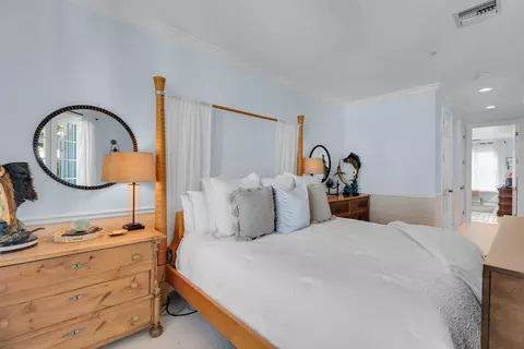 Bedroom - 5 Sunset Key Dr, Key West, FL 33040 photo 3 of 9