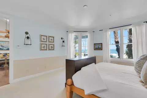 Bedroom - 5 Sunset Key Dr, Key West, FL 33040 photo 1 of 9