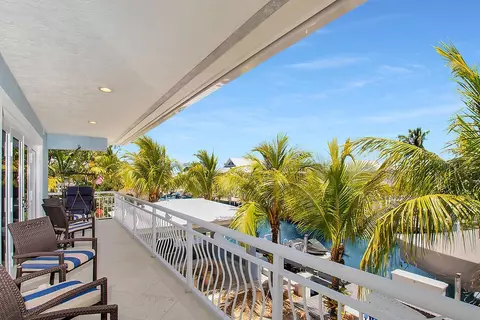 105 2nd Ln, Key Largo, FL 33037 photo 4