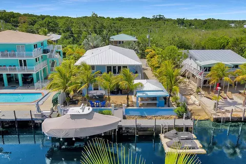 105 2nd Ln, Key Largo, FL 33037 photo 12