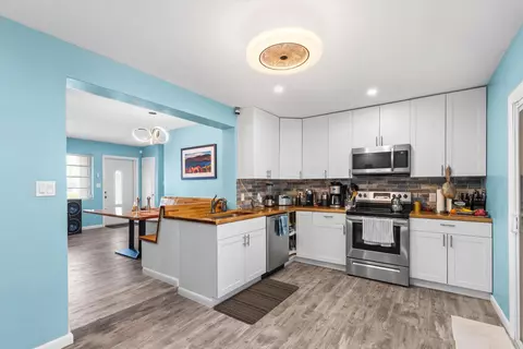 Kitchen - 3700 Northside Dr, Key West, FL 33040 photo 3 of 5