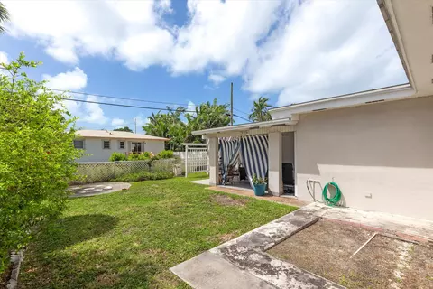 Exterior - 3700 Northside Dr, Key West, FL 33040 photo 8 of 9