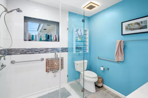 Bath - 3700 Northside Dr, Key West, FL 33040 photo 1 of 4