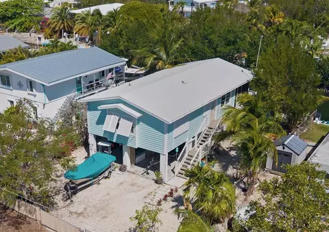 29065 Rose Dr, Big Pine Key, FL 33043