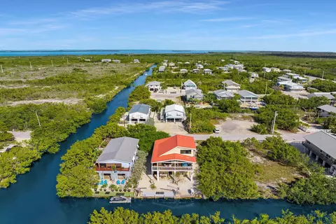 View/Area - 3686 Gulfstream St, Big Pine Key, FL 33043 photo 7 of 12