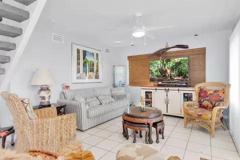 Living - 3686 Gulfstream St, Big Pine Key, FL 33043 photo 1 of 3