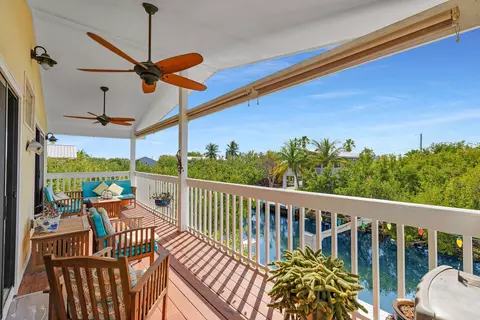 Exterior - 3686 Gulfstream St, Big Pine Key, FL 33043 photo 7 of 10
