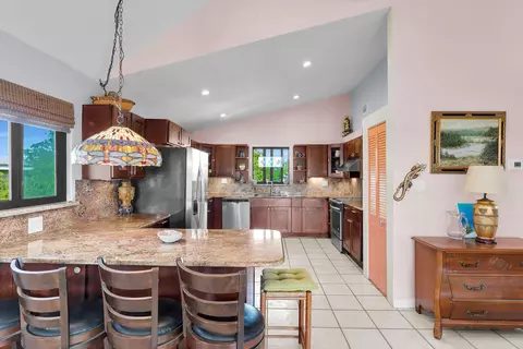 Kitchen - 3686 Gulfstream St, Big Pine Key, FL 33043 photo 1 of 3