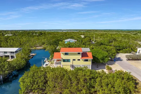 View/Area - 3686 Gulfstream St, Big Pine Key, FL 33043 photo 10 of 12