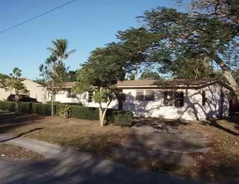 605 N Pennock Ln, Jupiter, FL 33458
