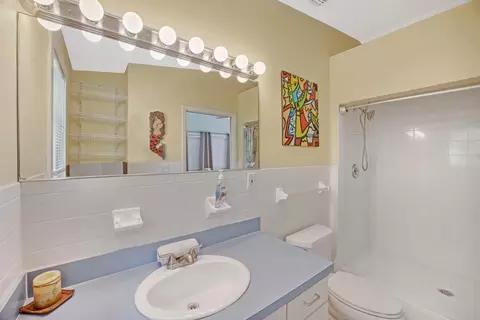 Bath - 9 Jade Dr, Key West, FL 33040 photo 6 of 6