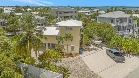View/Area - 9 Jade Dr, Key West, FL 33040 photo 1 of 13
