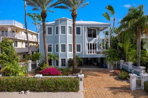 141 Canal St, Tavernier, FL 33070