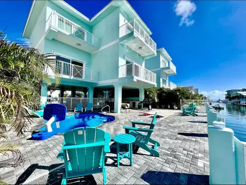 1021 82nd St, Marathon, FL 33050