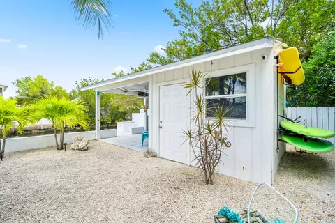 Exterior - 130 Lorelane Pl, Key Largo, FL 33037 photo 15 of 21