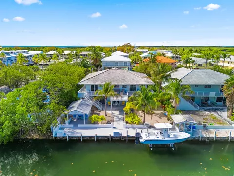 View/Area - 130 Lorelane Pl, Key Largo, FL 33037 photo 1 of 8