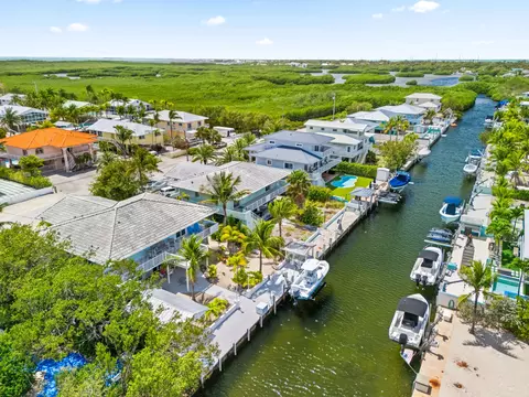 View/Area - 130 Lorelane Pl, Key Largo, FL 33037 photo 6 of 8