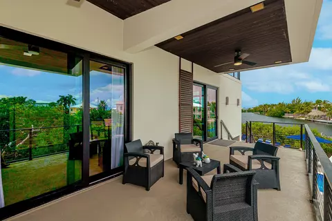 Exterior - 68 Mutiny Pl, Key Largo, FL 33037 photo 10 of 11