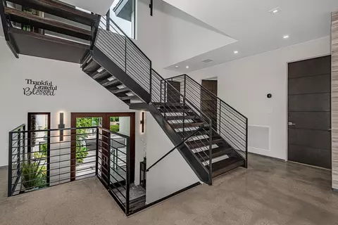 Entry Way - 68 Mutiny Pl, Key Largo, FL 33037 photo 1 of 4
