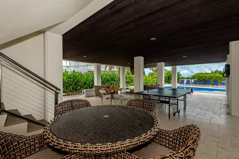 Exterior - 68 Mutiny Pl, Key Largo, FL 33037 photo 3 of 11