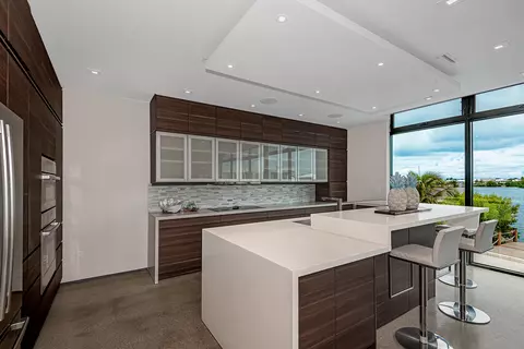 Kitchen - 68 Mutiny Pl, Key Largo, FL 33037 photo 1 of 4