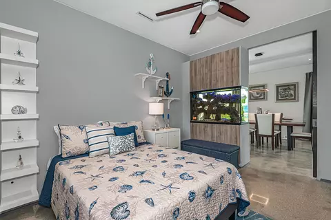 Bedroom - 68 Mutiny Pl, Key Largo, FL 33037 photo 2 of 10