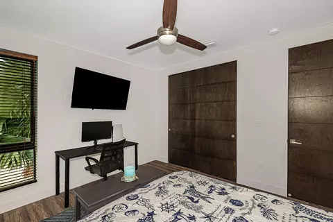 Bedroom - 68 Mutiny Pl, Key Largo, FL 33037 photo 4 of 10