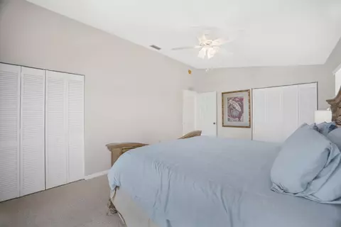 Bedroom - 247 Apache St, Plantation Key, FL 33036 photo 11 of 11