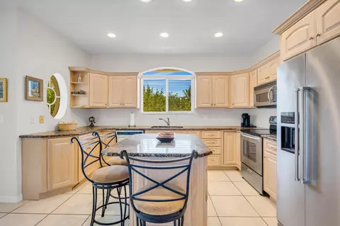 Kitchen - 247 Apache St, Plantation Key, FL 33036 photo 2 of 4