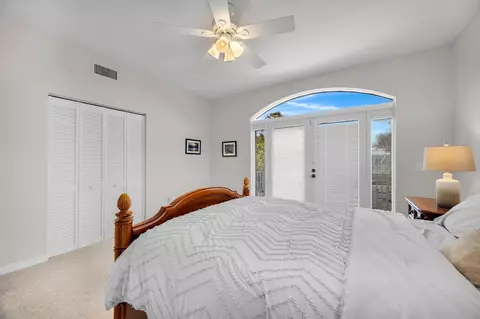 Bedroom - 247 Apache St, Plantation Key, FL 33036 photo 2 of 11