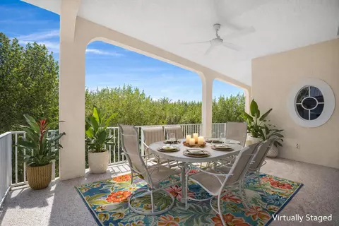 Exterior - 247 Apache St, Plantation Key, FL 33036 photo 3 of 28