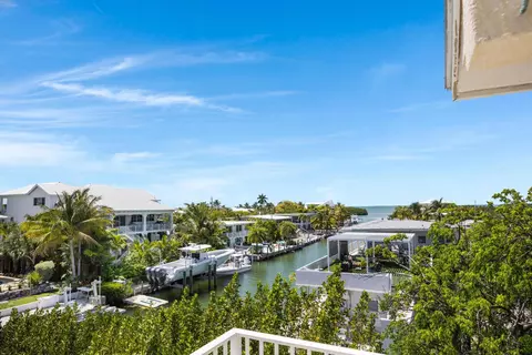 View/Area - 247 Apache St, Plantation Key, FL 33036 photo 1 of 13