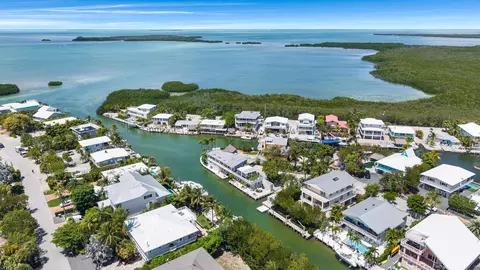 View/Area - 247 Apache St, Plantation Key, FL 33036 photo 10 of 13