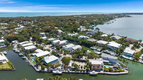 View/Area - 247 Apache St, Plantation Key, FL 33036 photo 9 of 13