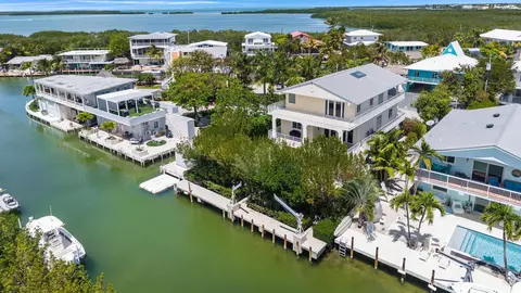 View/Area - 247 Apache St, Plantation Key, FL 33036 photo 7 of 13