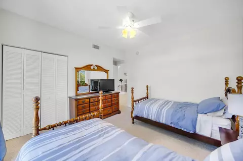 Bedroom - 247 Apache St, Plantation Key, FL 33036 photo 7 of 11