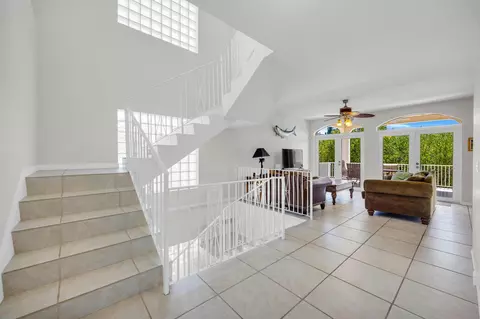 Entry Way - 247 Apache St, Plantation Key, FL 33036 photo 1 of 5