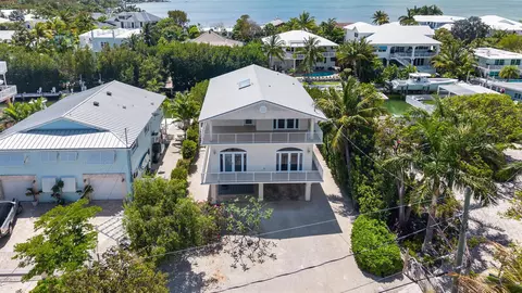 View/Area - 247 Apache St, Plantation Key, FL 33036 photo 3 of 13