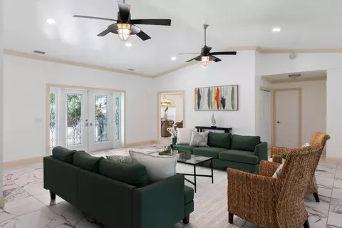 Living - 21025 3rd Ave, Cudjoe Key, FL 33042 photo 1 of 4