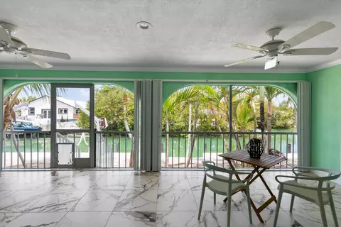Exterior - 21025 3rd Ave, Cudjoe Key, FL 33042 photo 6 of 10