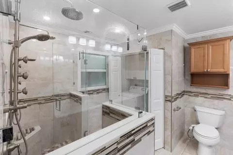 Bath - 21025 3rd Ave, Cudjoe Key, FL 33042 photo 3 of 4